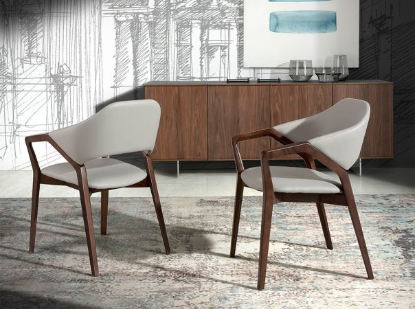 Chair Poli