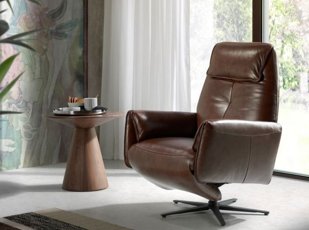 Armchair Majestian II