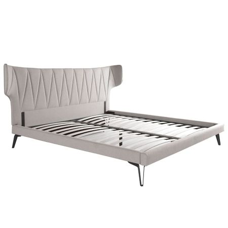Cama Karas