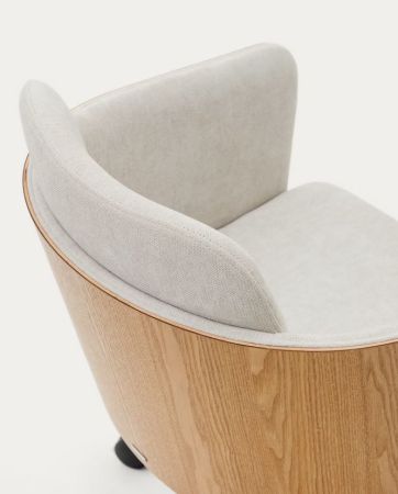 Chair Adai