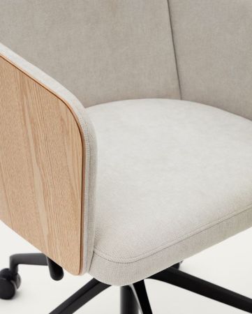 Chair Adai