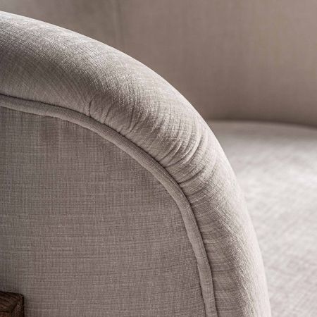 Armchair Nyu