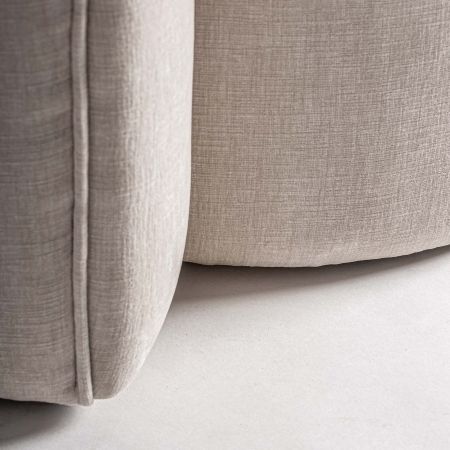 Armchair Nyu