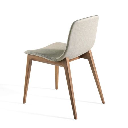 Chair Nagiru