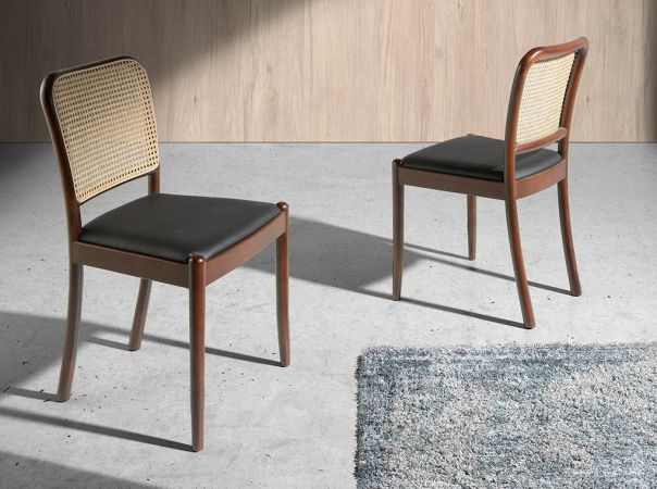 Chair Dinya