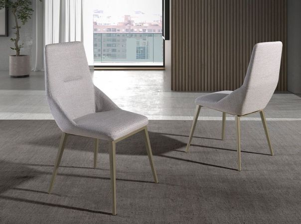 Chair Plucky