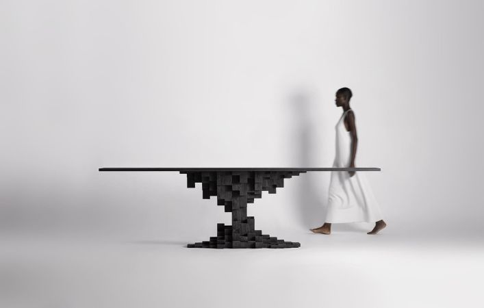 PÁTRIA DINING TABLE