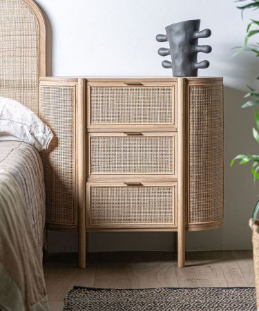 IKLA CHEST OF DRAWERS