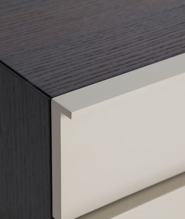 LINDFLUR BED TABLE