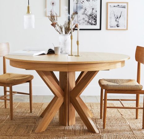 Dining table Vrebos