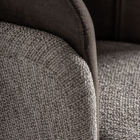 Chair Labege